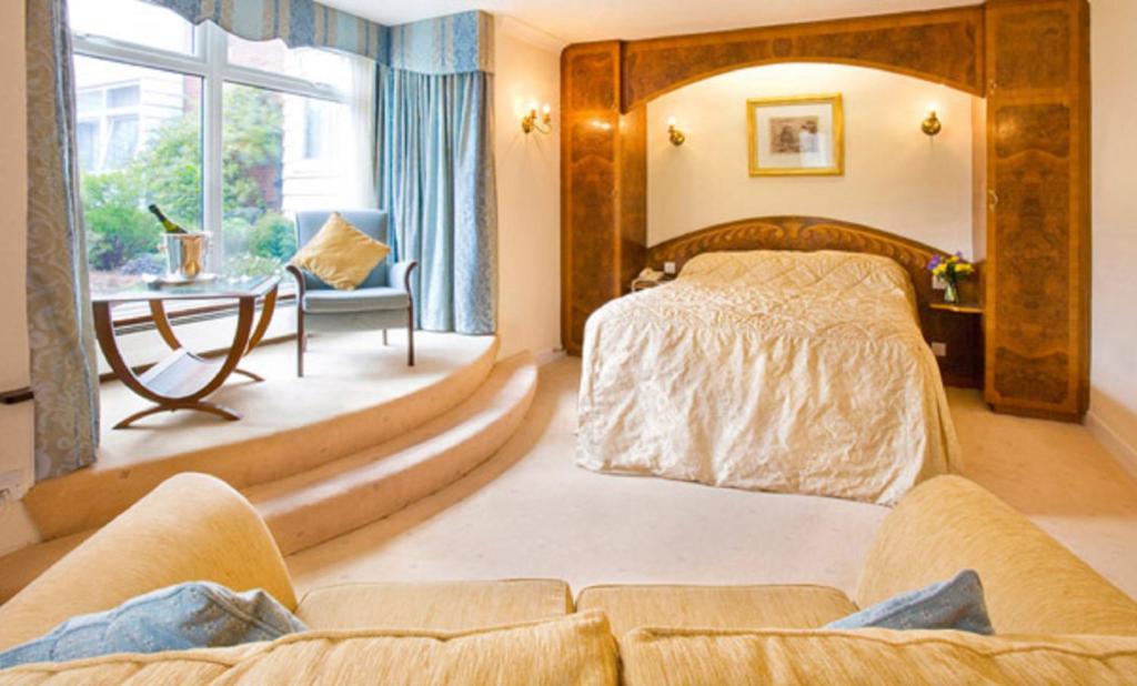 Kingsway Hotel. Клиторпс Номер фото
